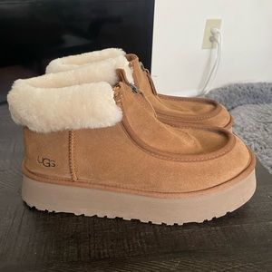 UGG Funkette Boots